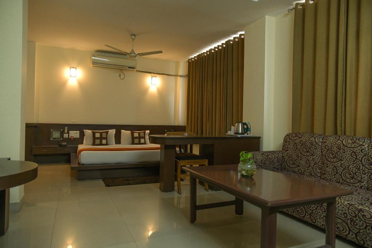 Hotel Earl Grey Jorhat Exterior photo