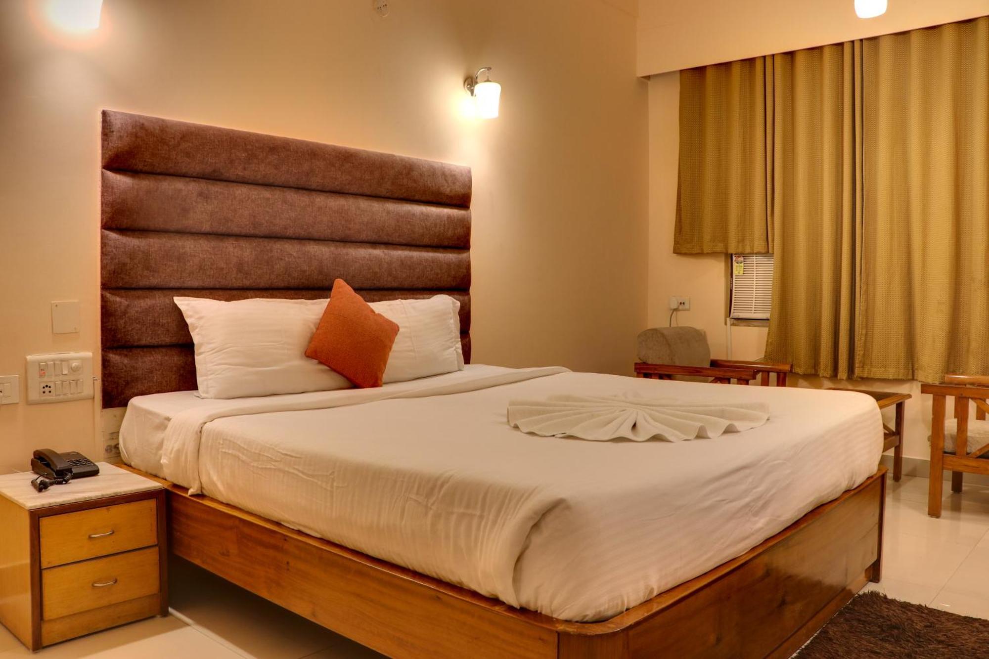Hotel Earl Grey Jorhat Exterior photo