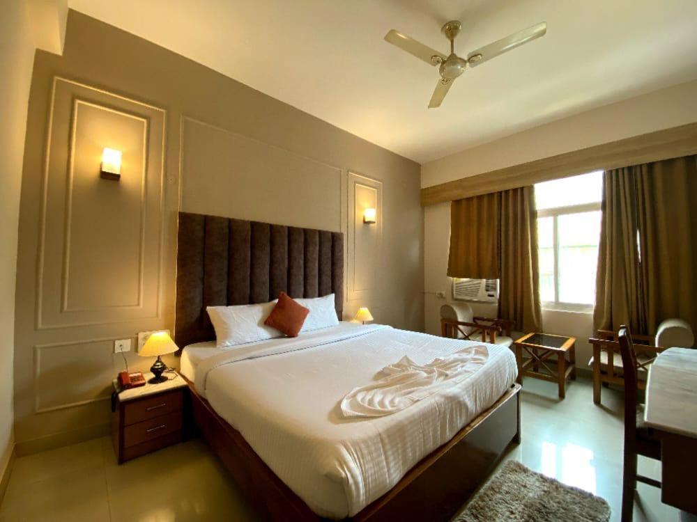 Hotel Earl Grey Jorhat Exterior photo